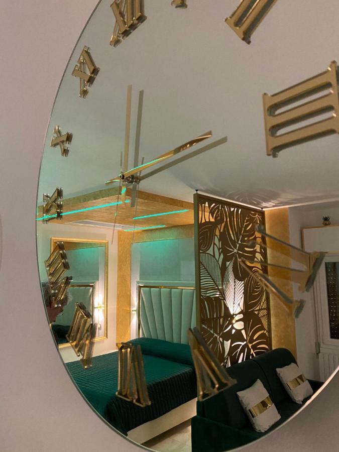 Fashion Apartment Gold Bologna With Jacuzzi & Car Garage Экстерьер фото
