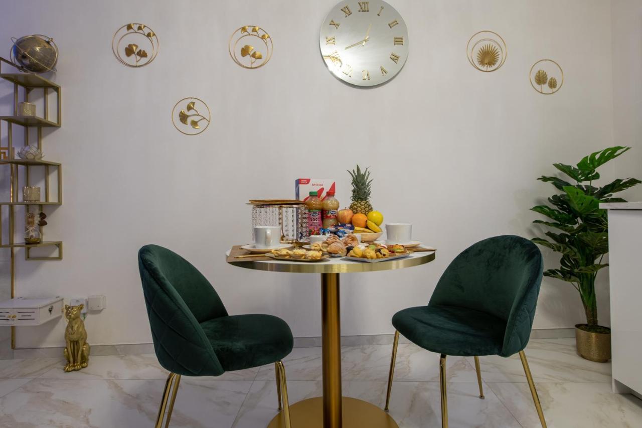 Fashion Apartment Gold Bologna With Jacuzzi & Car Garage Экстерьер фото