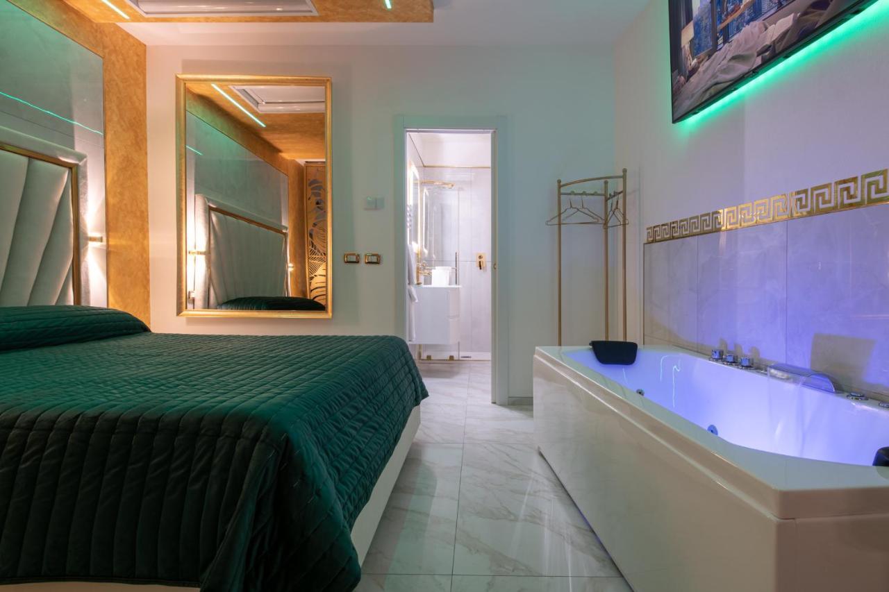 Fashion Apartment Gold Bologna With Jacuzzi & Car Garage Экстерьер фото