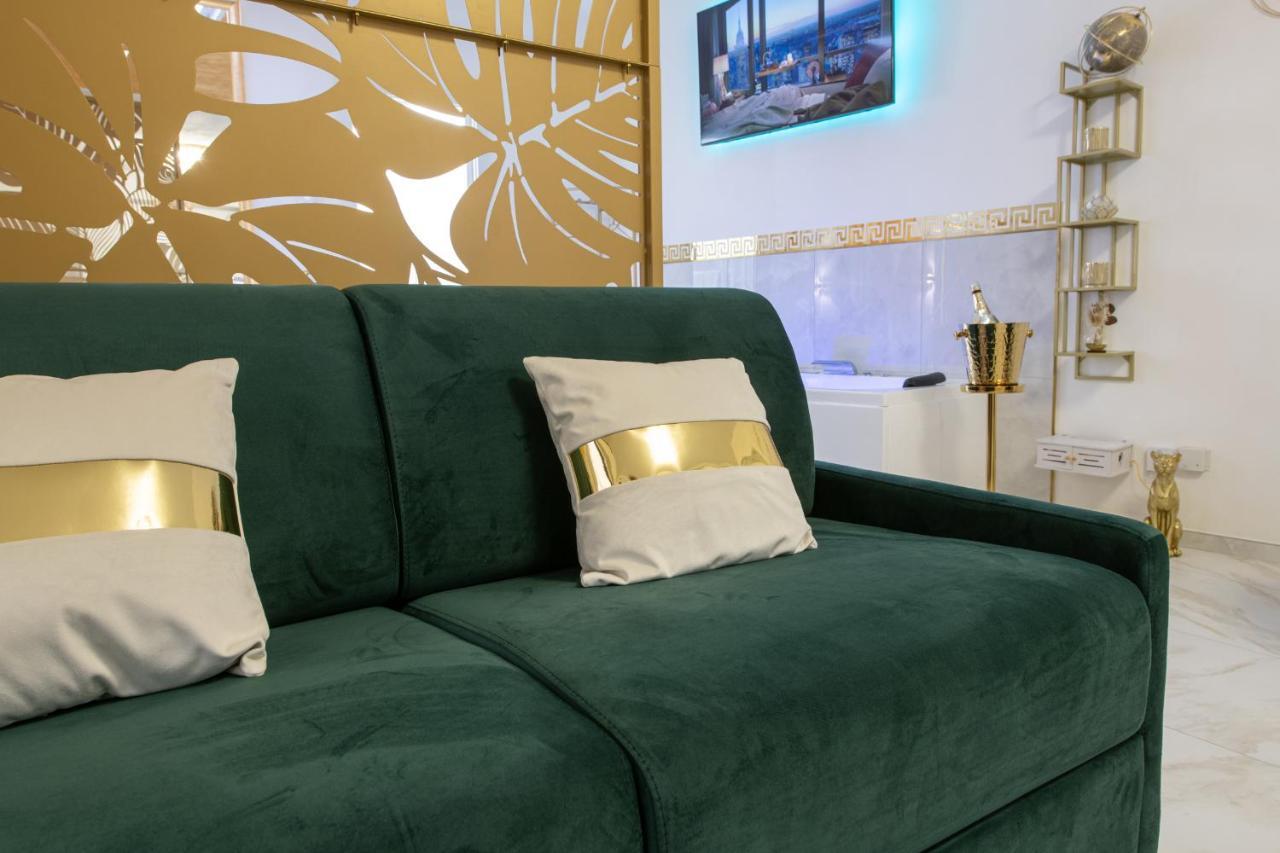 Fashion Apartment Gold Bologna With Jacuzzi & Car Garage Экстерьер фото