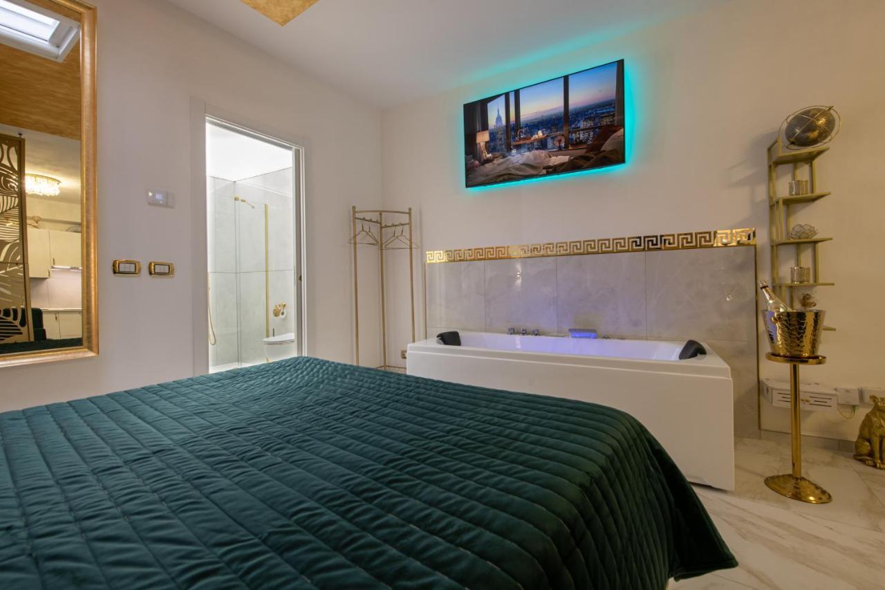 Fashion Apartment Gold Bologna With Jacuzzi & Car Garage Экстерьер фото